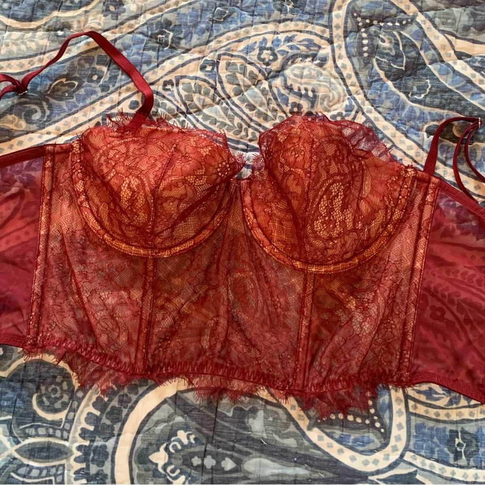 Victorias Secret Burgundy Lace Bustier Corset Top 32D